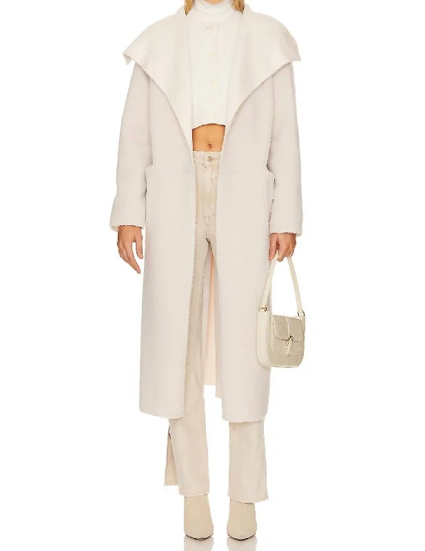 Women's Sporty Clothes Reversible Faux Fur Coat In Cream